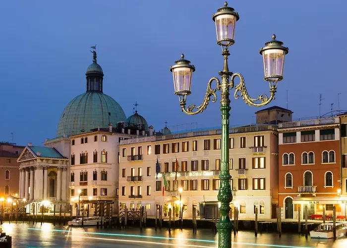 Carlton On The Grand Canal